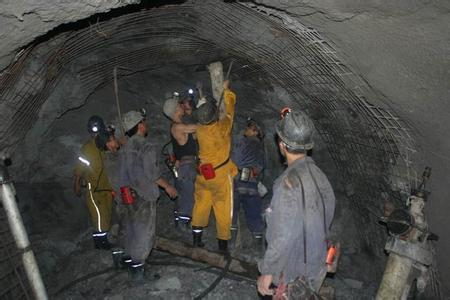 新龙工程爆破中的危险因素分析以及应对工程爆破危险的措施
